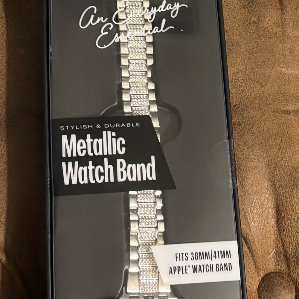 Stylish Silver Metallic Watch Band